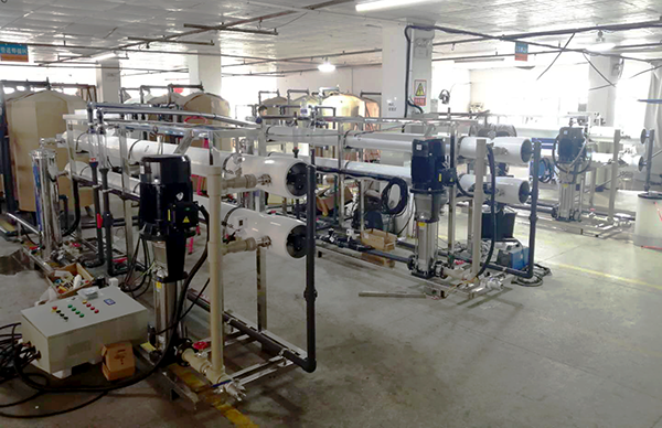 ϲ�R��4��8��/С�r���B͸��ˮ̎���O(sh��)���ں�Դ���S�{(di��o)ԇ���