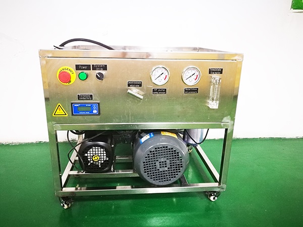 ϲ�R�����B͸��ˮ�������麣߅��ͥ�ṩ������(y��u)�|(zh��)�������ˮ