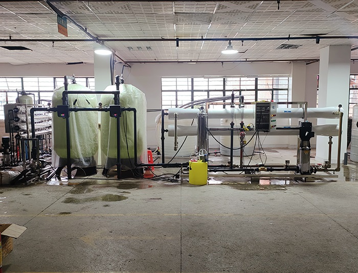 ϲ�R��ϲ�R����(gu��)�����ӆُ(g��u)168���������B͸��ˮ�O(sh��)������{(di��o)ԇ����